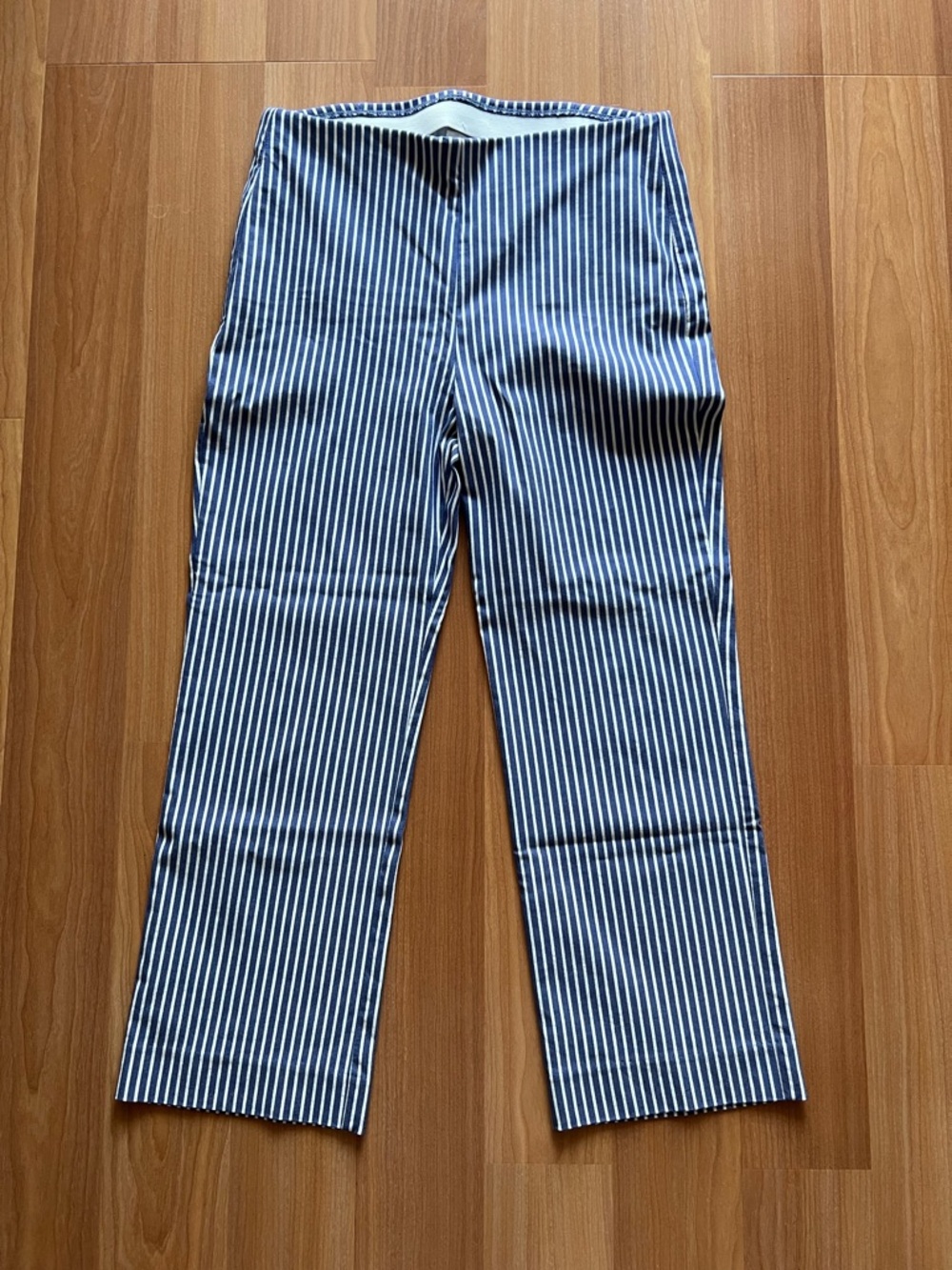 Chico’s Blue White Striped Pants Straight Leg Size 0 - Picture 2 of 12